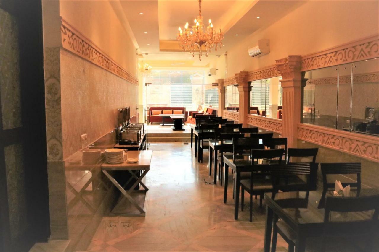 Royal Residence Iffco Chowk Gurgaon Exterior photo