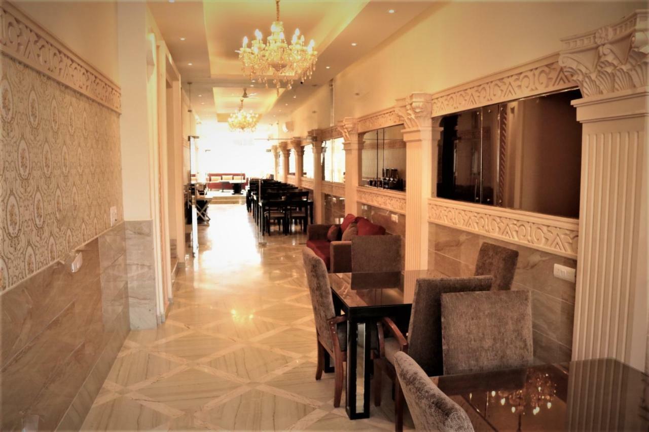 Royal Residence Iffco Chowk Gurgaon Exterior photo
