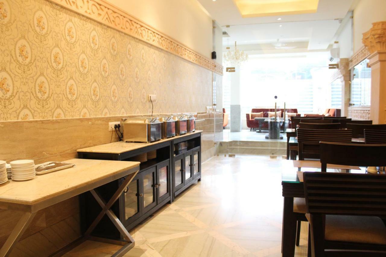 Royal Residence Iffco Chowk Gurgaon Exterior photo