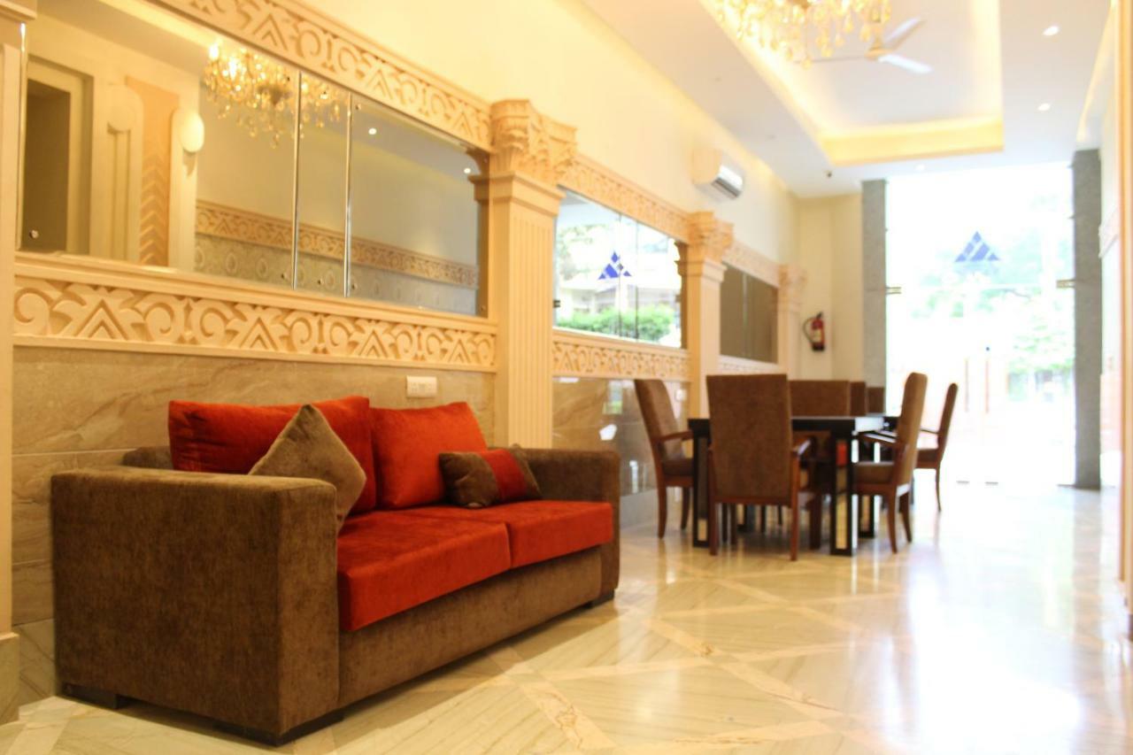 Royal Residence Iffco Chowk Gurgaon Exterior photo