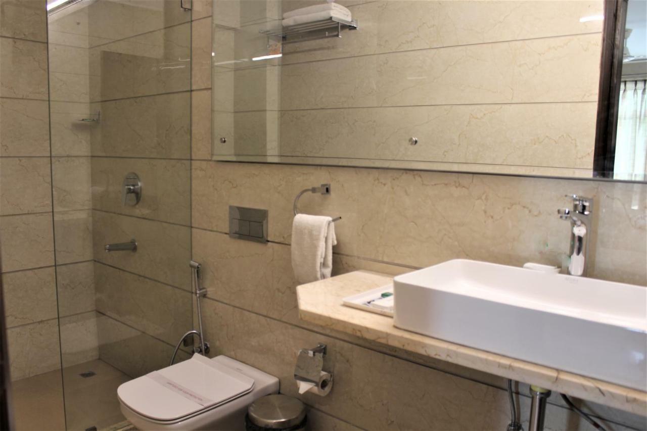 Royal Residence Iffco Chowk Gurgaon Exterior photo