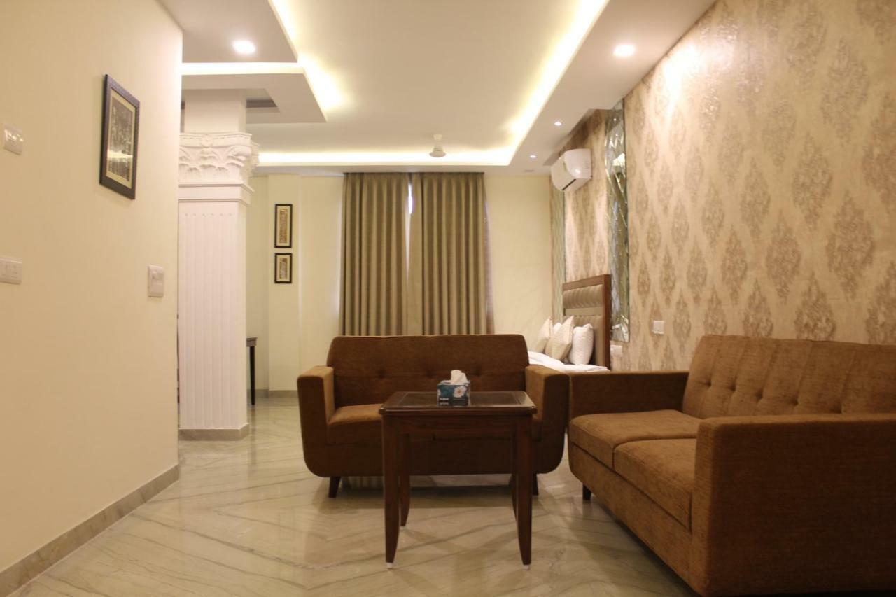 Royal Residence Iffco Chowk Gurgaon Exterior photo